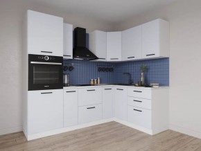 Кухонный гарнитур угловой Смоки 2400*1600 (Стол. 26мм) в Качканаре - kachkanar.mebel24.online | фото 1